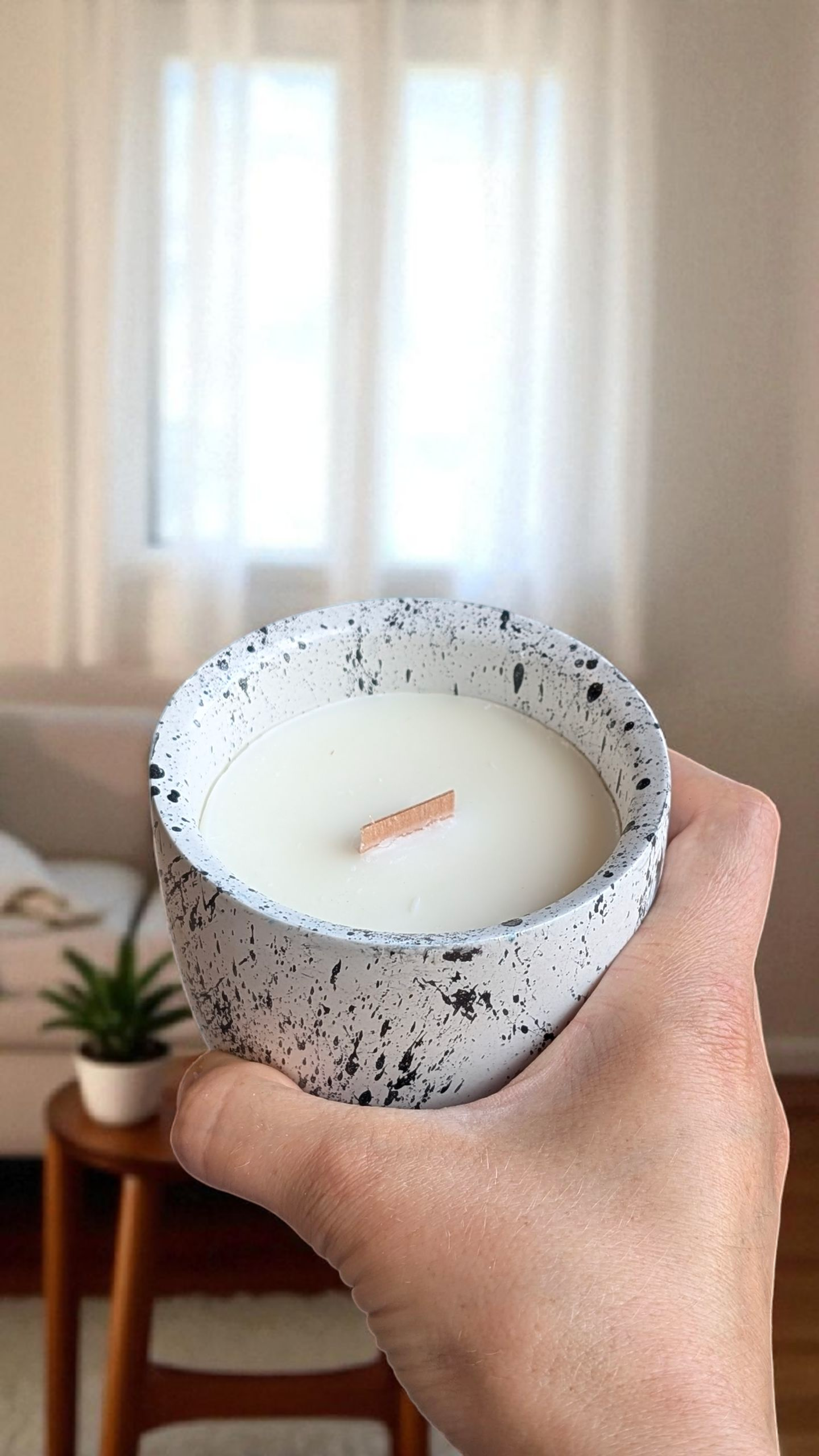 Black Pepper, Neroli, Ginger & Nutmeg, Refillable Amphora Candle - 40 Hour