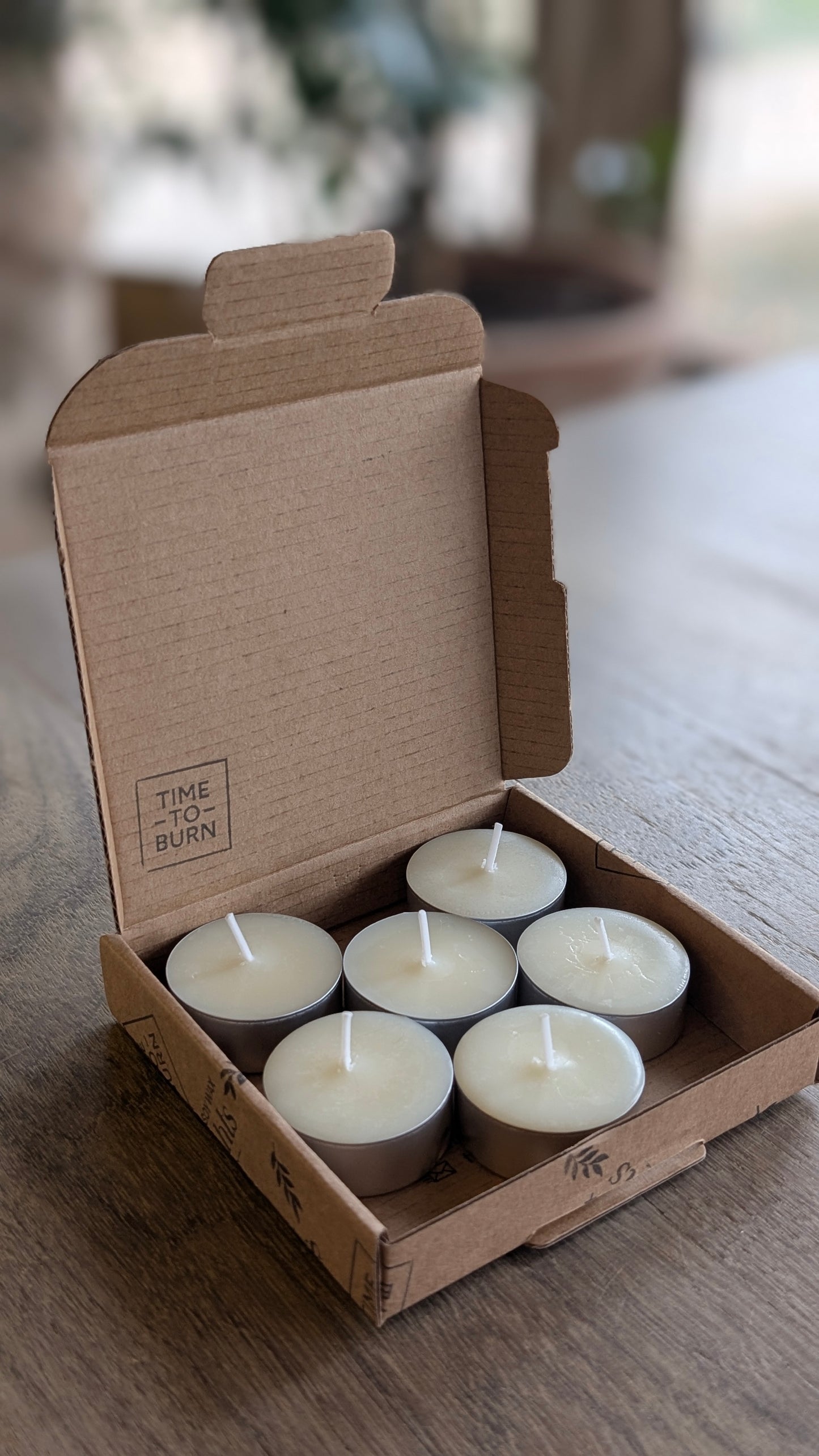 Festive Spice Tealights - Cinnamon Bark, Clove & Sweet Orange