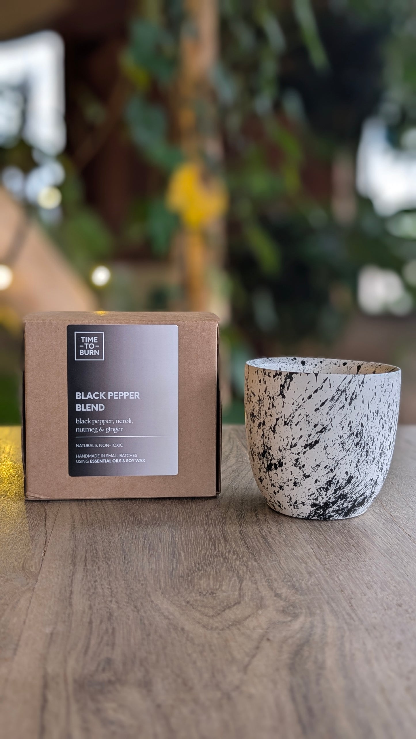 Black Pepper, Neroli, Ginger & Nutmeg, Refillable Amphora Candle - 40 Hour
