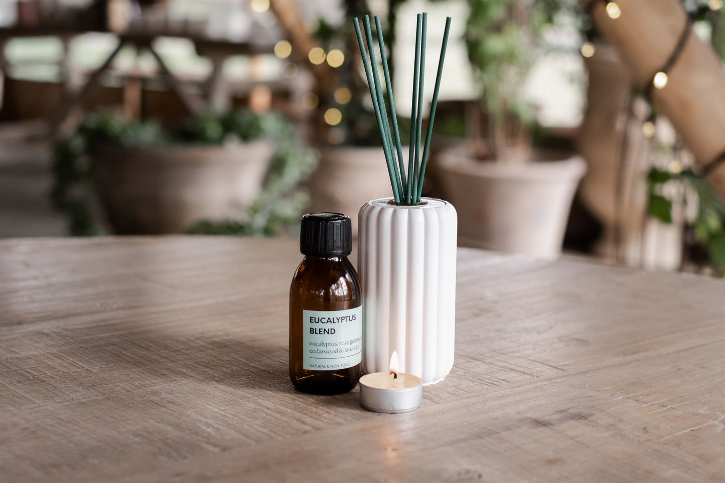 Eucalyptus Lavender Rose Geranium & Cedarwood Reed Diffuser - Full Diffuser Kit (jar, oils and reeds) - Diffuser