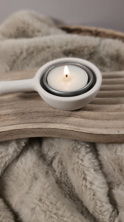Cream/White Tealight Holder
