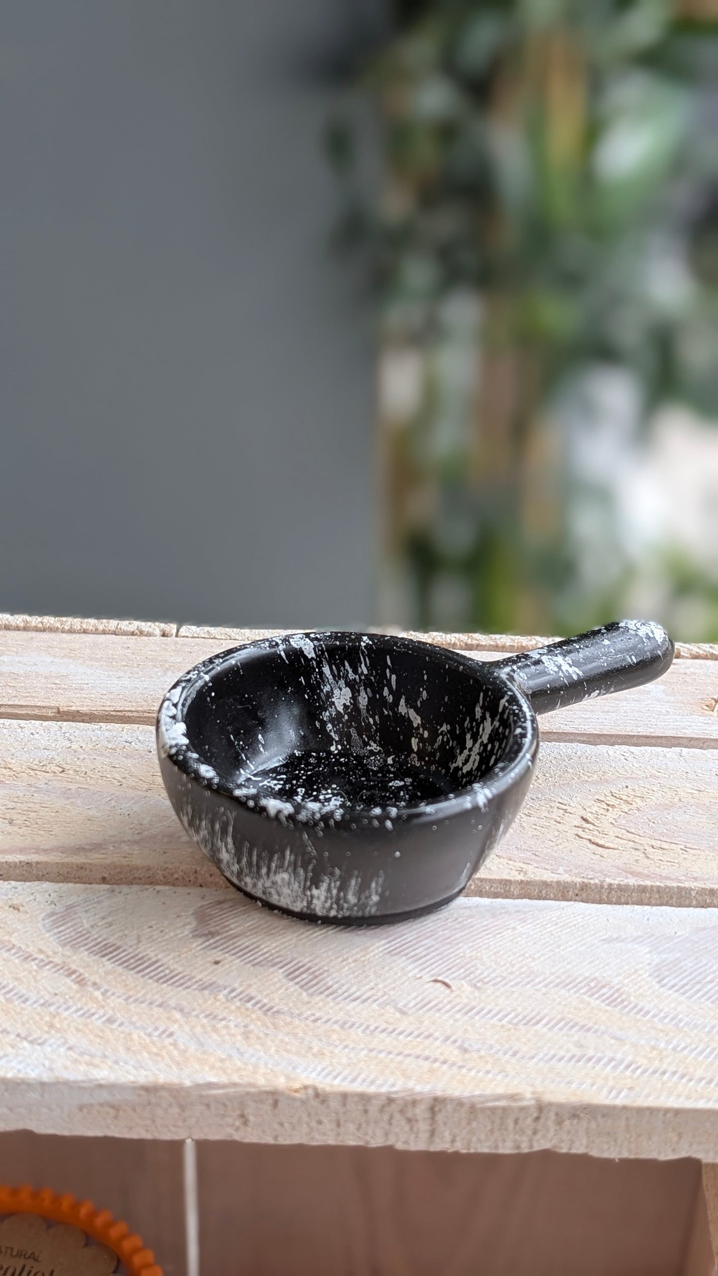 Black & White Marbled Tealight Holder