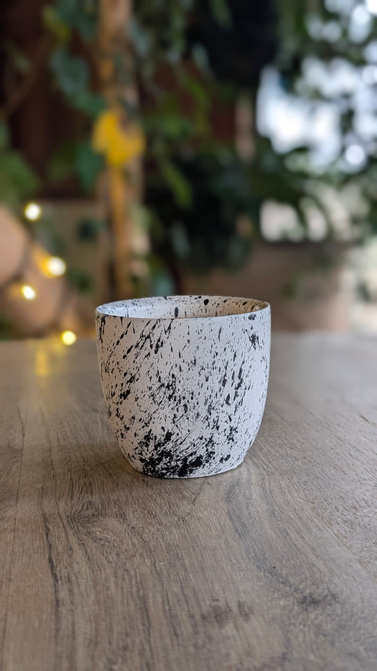 Black Pepper, Neroli, Ginger & Nutmeg, Refillable Amphora Candle - 40 Hour