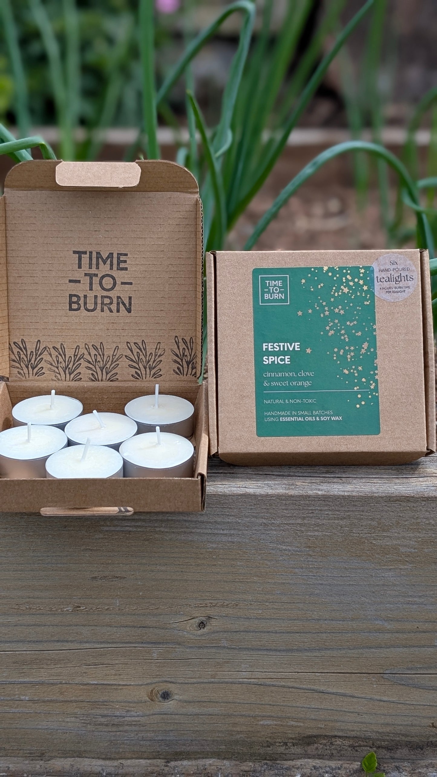 Festive Spice Tealights - Cinnamon Bark, Clove & Sweet Orange