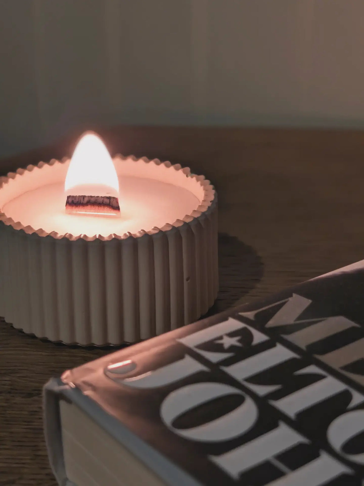 18 Hour Candle: Sandalwood, Black Spruce + Sage - "Under the Canopy"